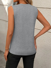 Load image into Gallery viewer, Round Neck Sleeveless Tank

